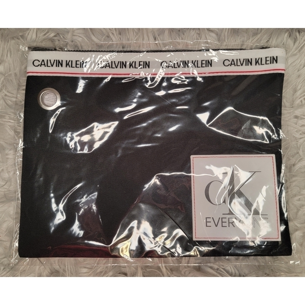 💥5/$30 NEW Calvin Klein Everyone Pochette/Clutch